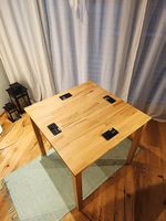 Tisch mit integrierter Spieluhr