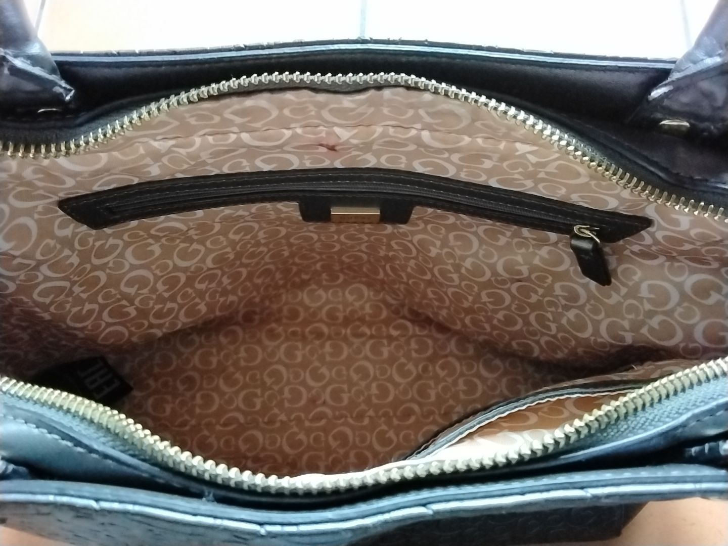 Guess Borse da donna: Sac Gues – Usato da La Chaux-de-Fonds venduto da Uyuni 3