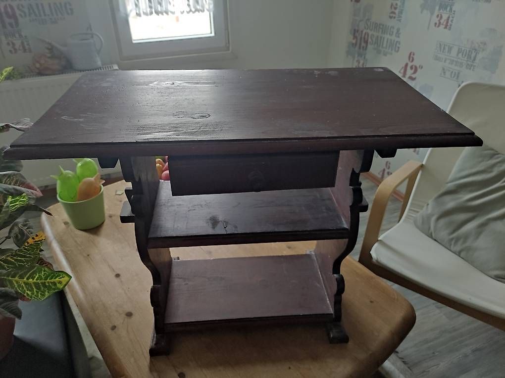 Tische: Beistell / Holz Tischli – Gebraucht aus Kreuzlingen von mini013