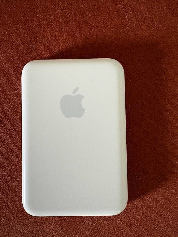 Apple Accus: Apple MagSafe Powerbank – D'occasion à Glattbrugg par tug_j782 1