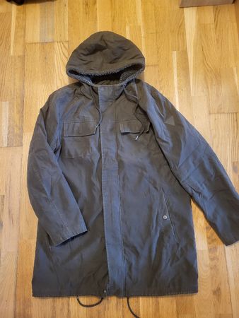 Herren Winterjacke Parka Guess Gr. L Olivgrün
