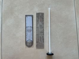 Reflexhammer, EKG-Lineal und Goniometer