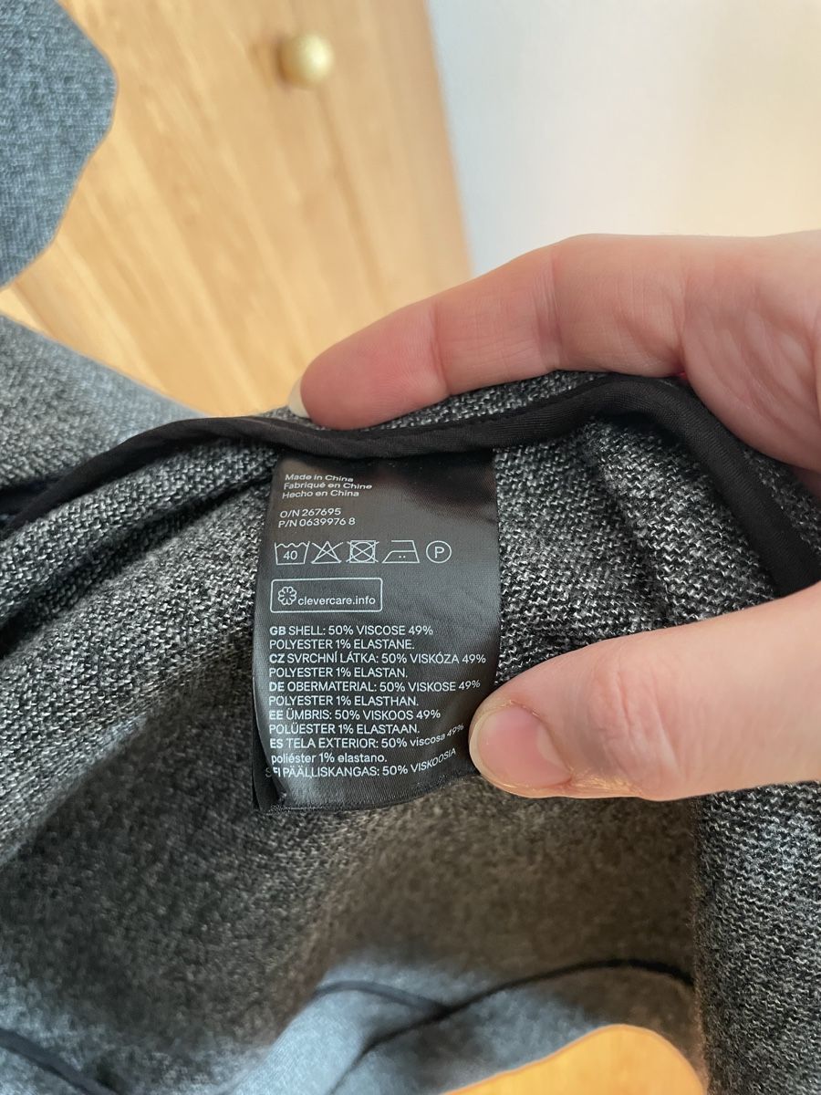 H&M Cappotti: H&M Grey Coat, Size XS-S, Perfect for spring – Usato da Möhlin venduto da Halylea 3