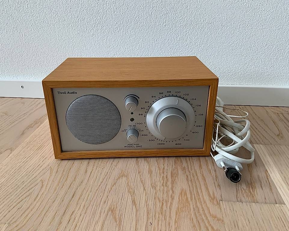 Radio: Radio Tivoli Audio Model One  – Usato da Basel venduto da DanWa