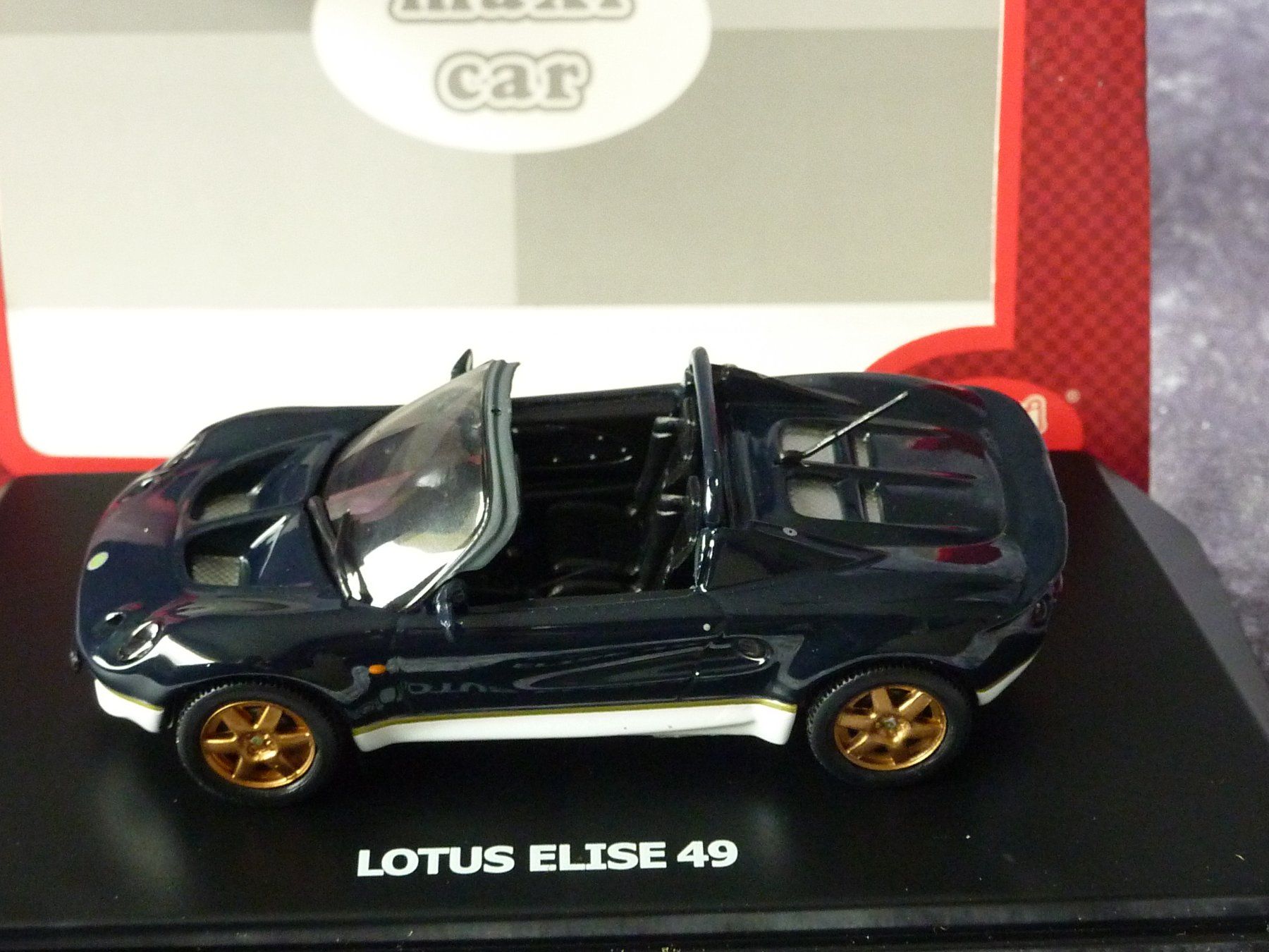 Lotus Modellini d'auto: Lotus Elise dunkelblau  1:43 – Nuovo e nell'imballaggio originale da Dürrenäsch venduto da modellautos4you