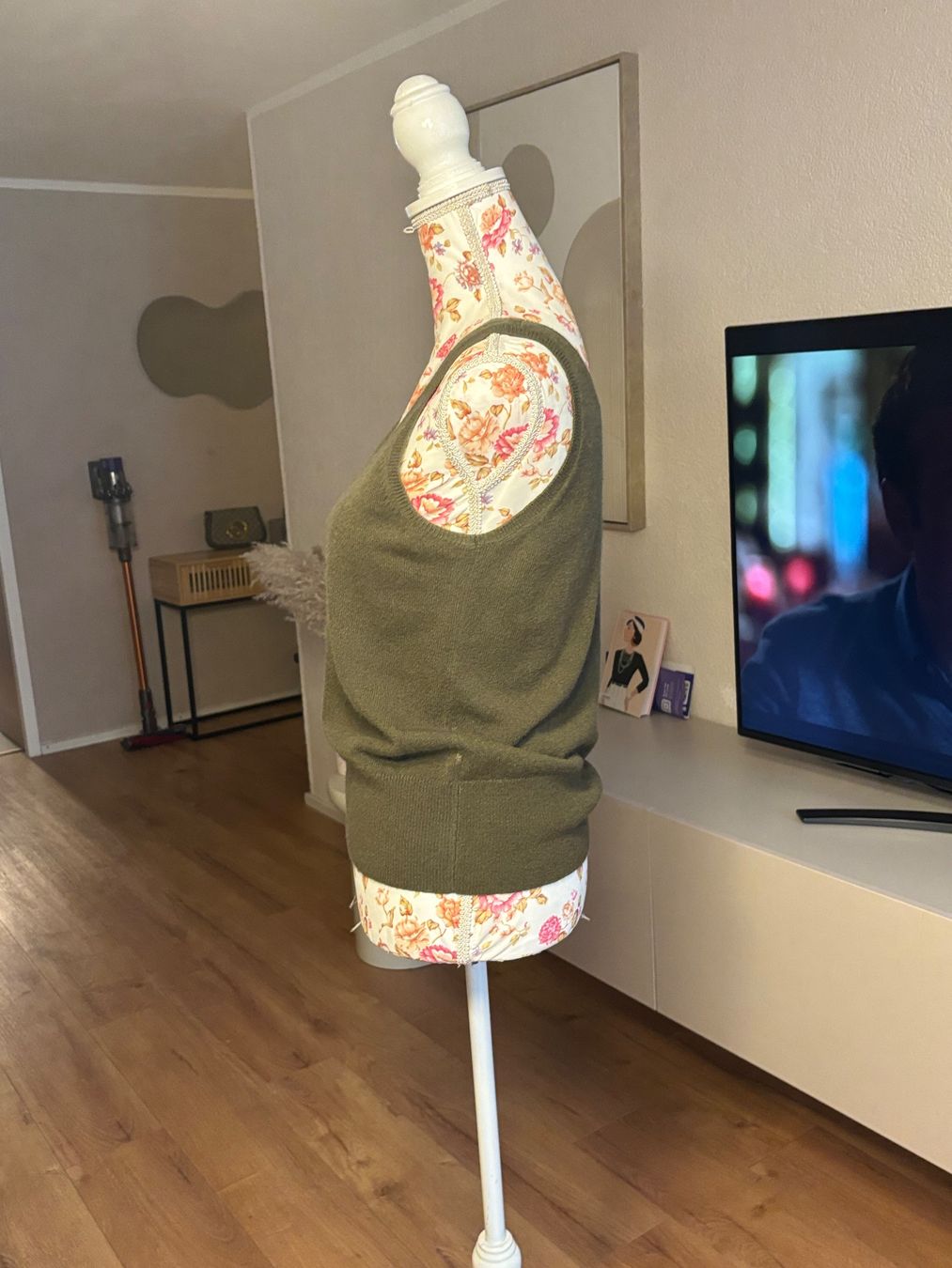 Odeeh Tops: Odeeh Top 100% Cashmere – Gebraucht aus St. Margrethen SG von dijanaO 2
