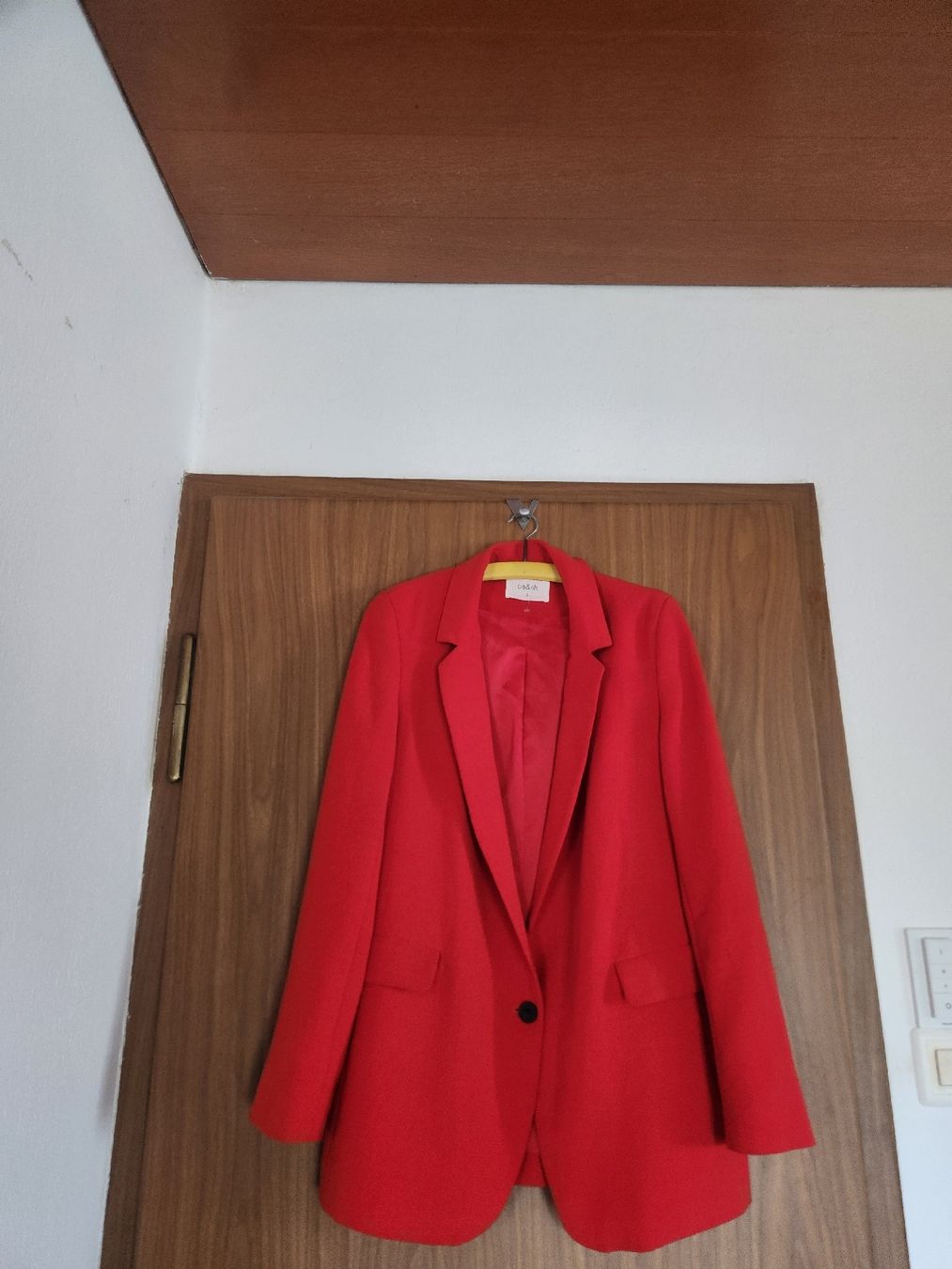 Ba&Sh Giacche: Blazer Rouge ba&sh Taille 2 / M /L – Usato da Niedergösgen venduto da Eva2410 1