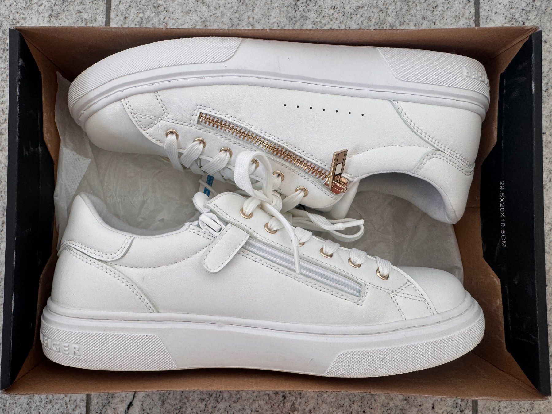 Scarpe da donna: Neu** Tommy Hilfiger Sneaker, Gr. 39 – Nuovo e nell'imballaggio originale da Zollikon venduto da Krenapf 3