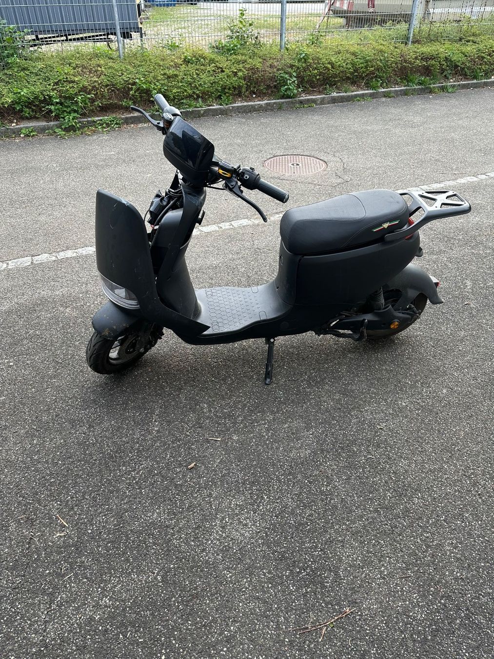 Voiturettes électriques: Forza E-Roller – Défectueux à Liestal par FuV01