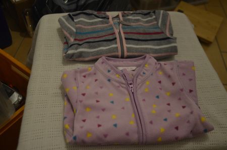 TAILLE 80-86 - 2 VESTES