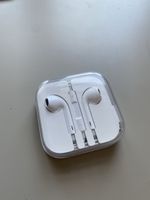Apple EarPods Kopfhörer mit Kabel weiss neuwertig