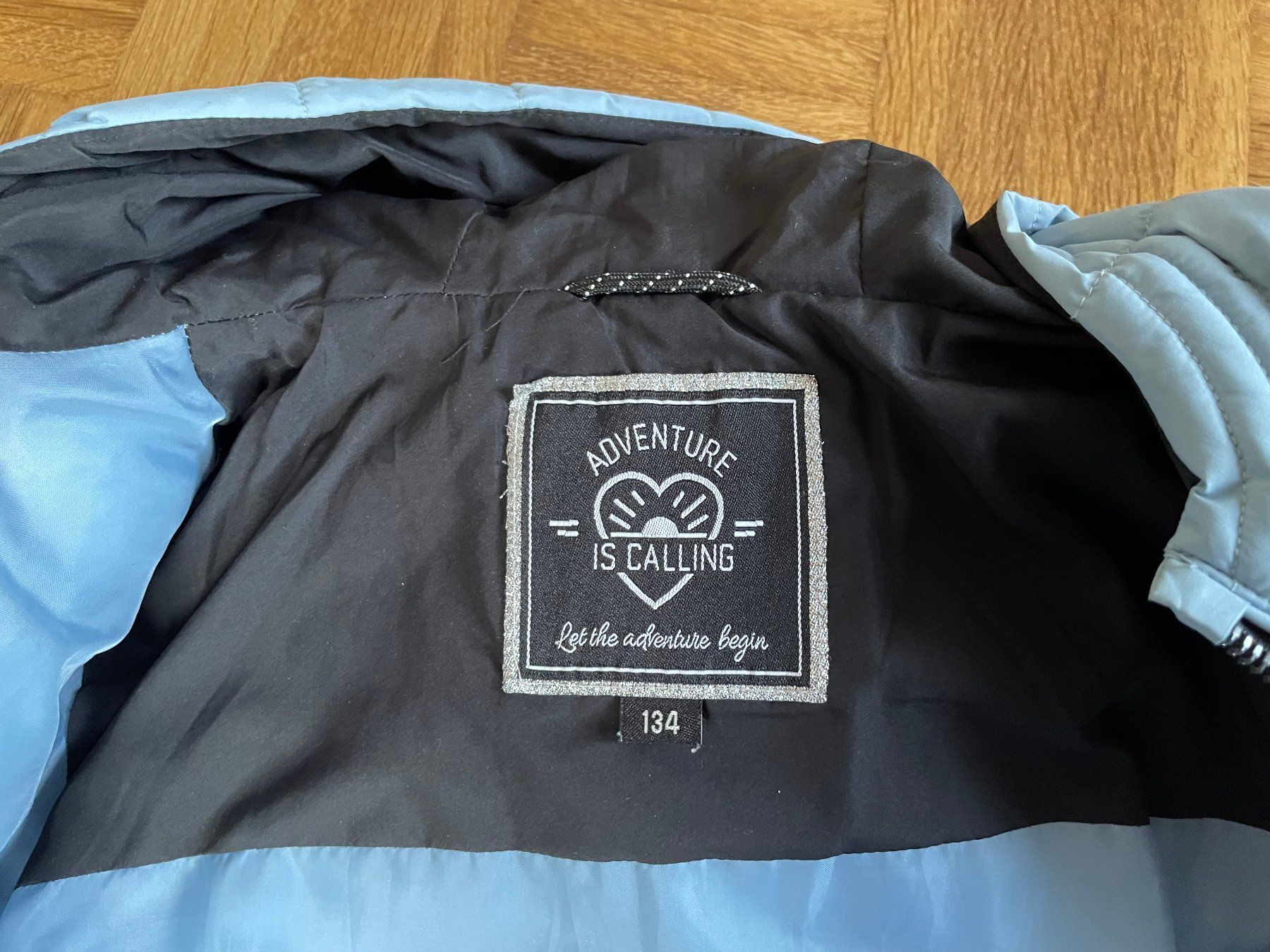 C&A Giacche & Cappotti: Jacke Mädchen 134 – Usato da Schnottwil venduto da soleil3108 1
