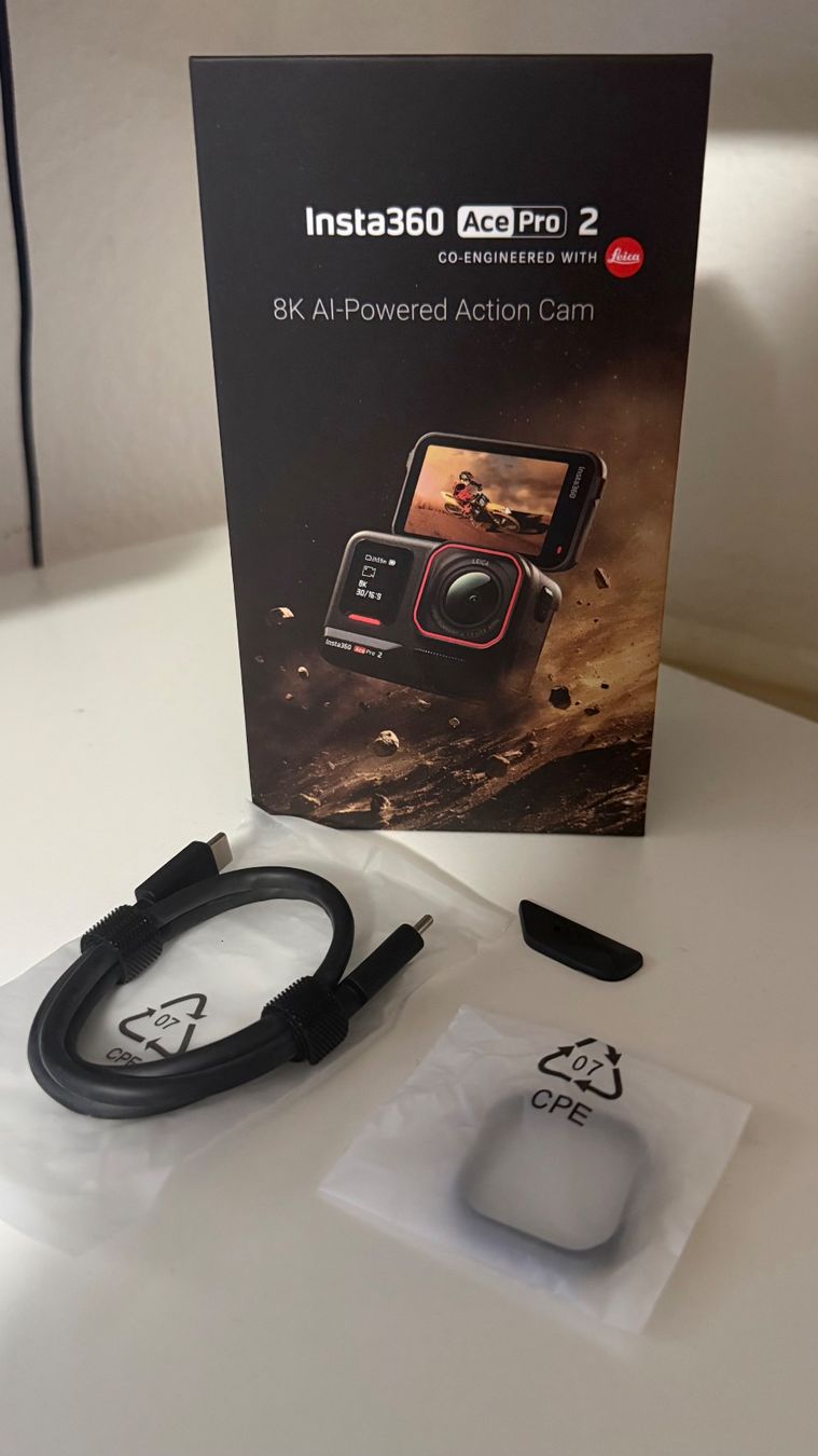 Insta360 Action Cam: OVP Insta 360 Ace Pro 2 + Grip + 1TB microSD + extra batteri – Nuovo (secondo la descrizione) da Basel venduto da raphaell 3