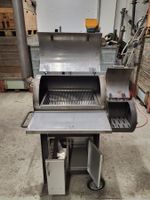 Sommerhit: Robuster BBQ Smoker Grill - sofort grillbereit!
