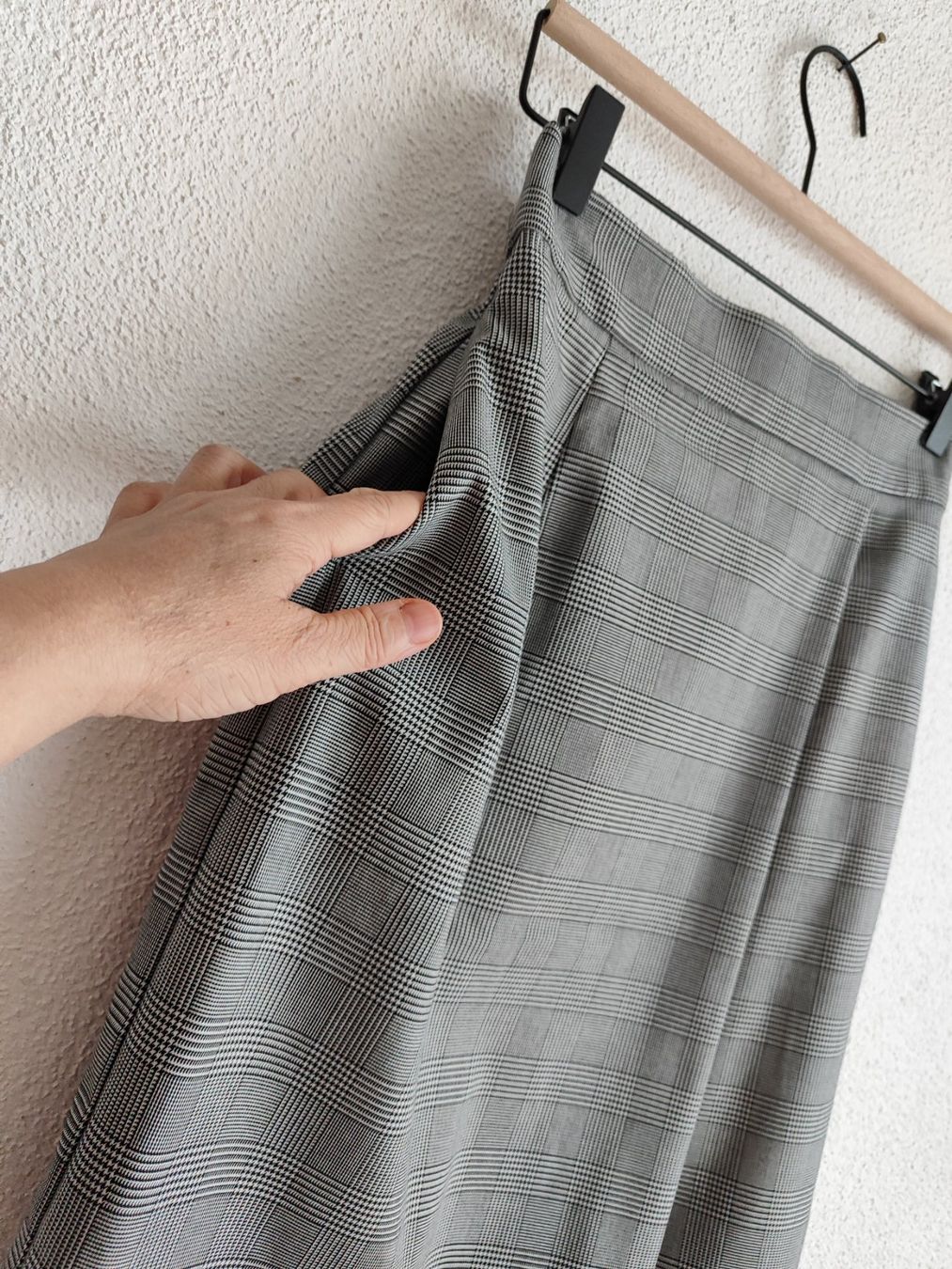 Uniqlo Gonne: Rock, Uniqlo, Grau /weiss, Gr. M – Nuovo (secondo la descrizione) da Ruetihof venduto da Sunny-Summer 5