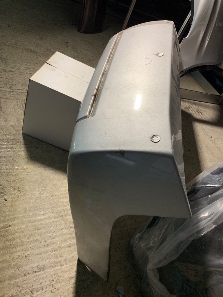 Cadillac Tutti pezzi di ricambio auto: Stossstange Cadillac CTS 03-07 hinten – Usato da Stetten AG venduto da klappag 1