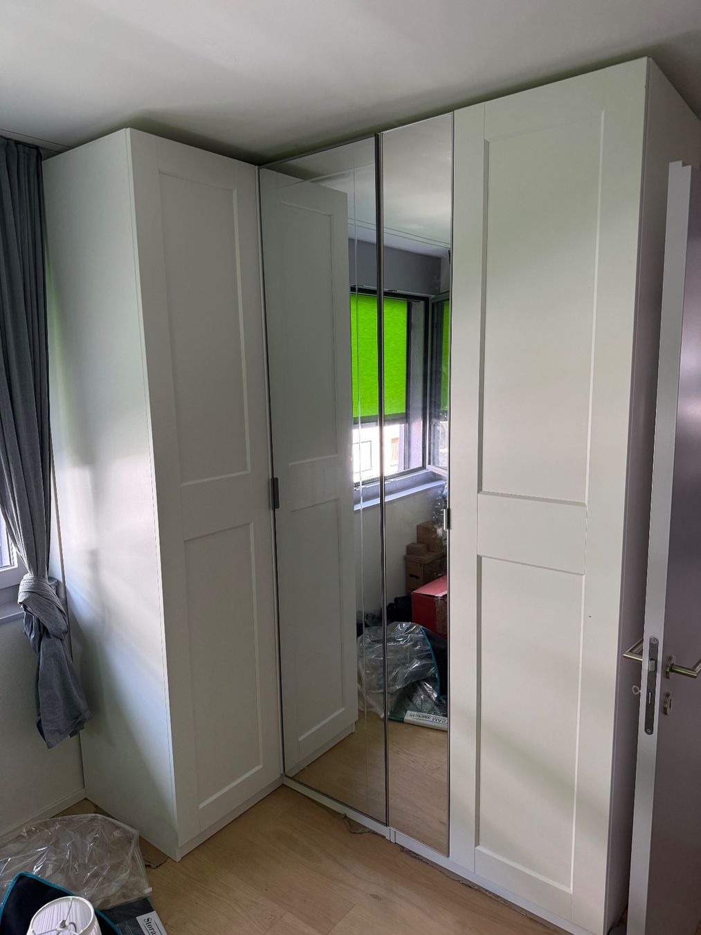 White angle PAX wardrobe, mirrored door, easy disassembly (Neu (gemäss ...