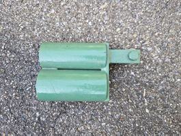 Bührer Oldtimer Traktor Halter für Fettpresse und Ölstitzli