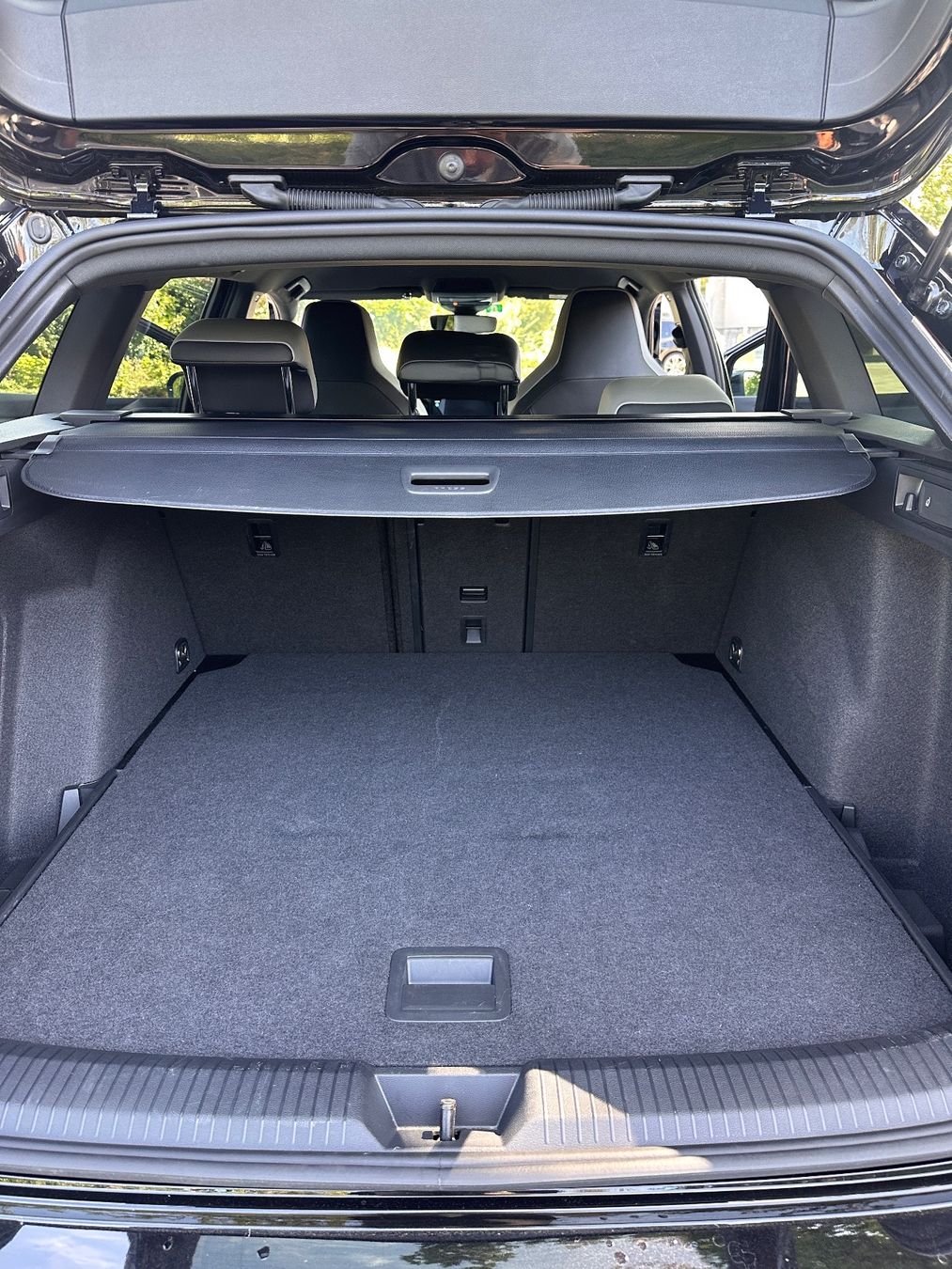 VW Autos: VW Golf R Line Variant – Gebraucht aus St. Gallen von Janeli. 8