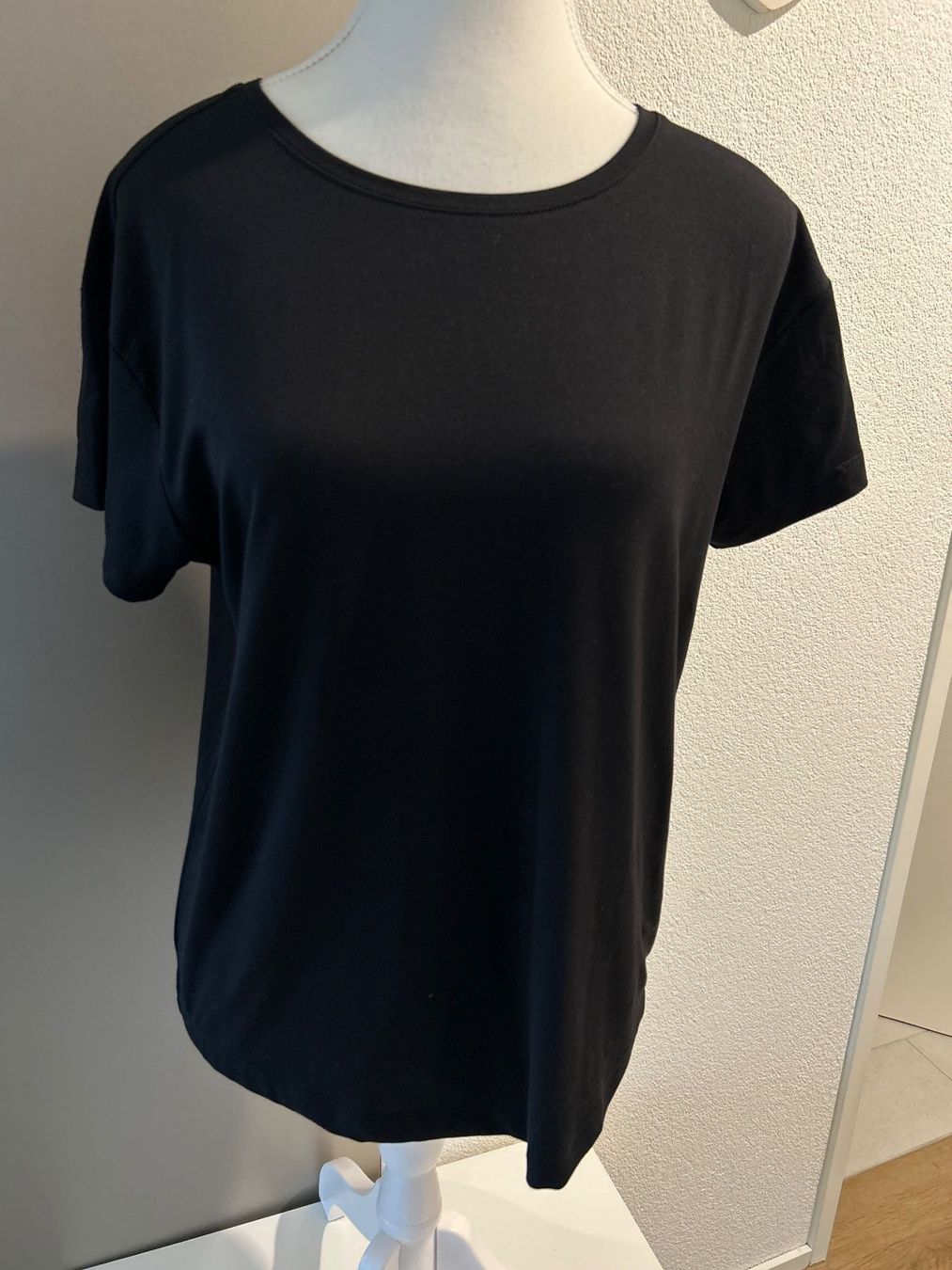 T-shirt: Kurzarm Shirt schwarz von crivit Gr. S – Usato da Brunnen venduto da Nala2929 1