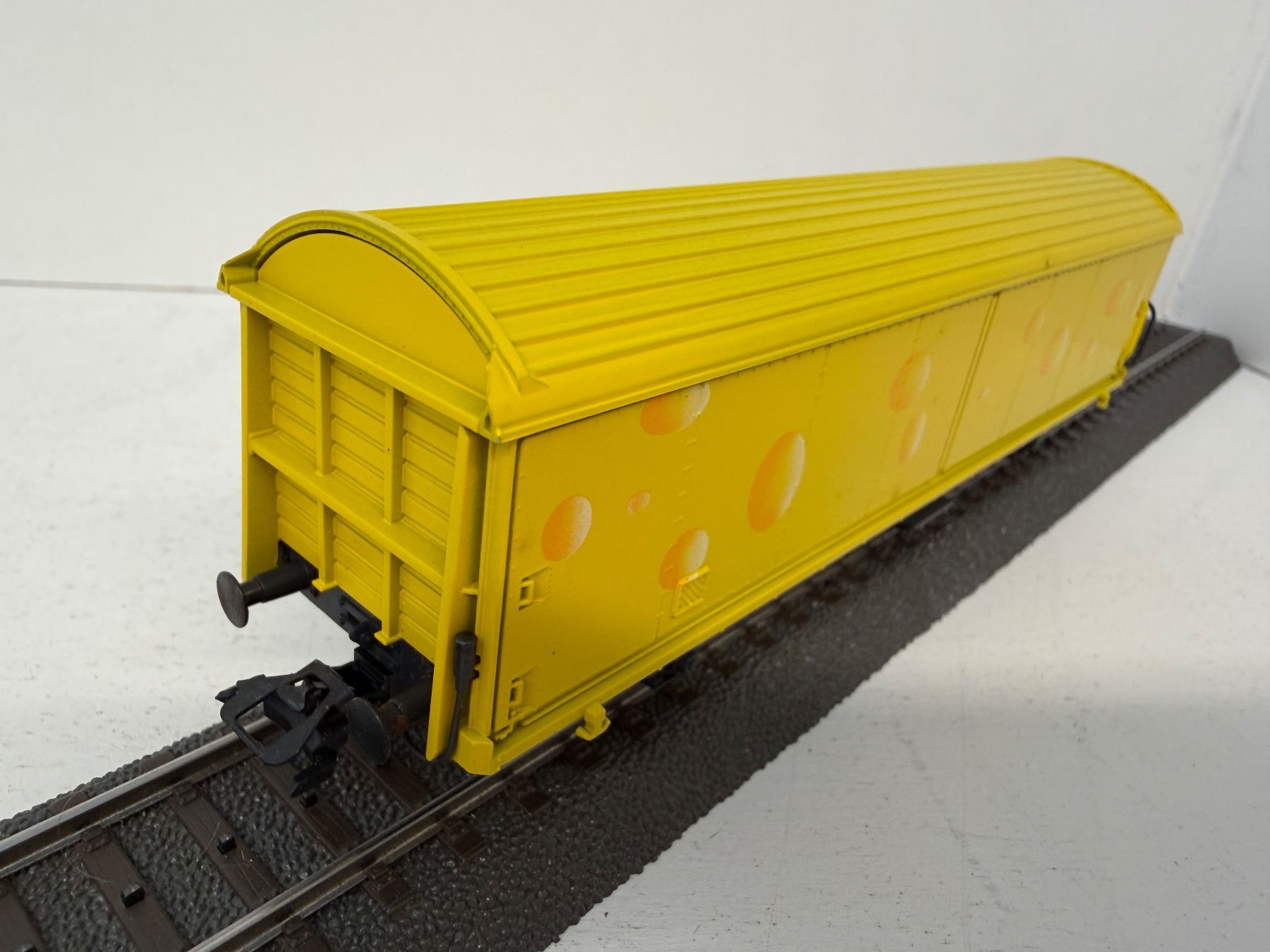 Märklin Modelleisenbahnen: Märklin H0 84735.5 Schiebewandwagen Hbils "Käse" SBB – Gebraucht aus Büsserach von ModellbahnDepot 4