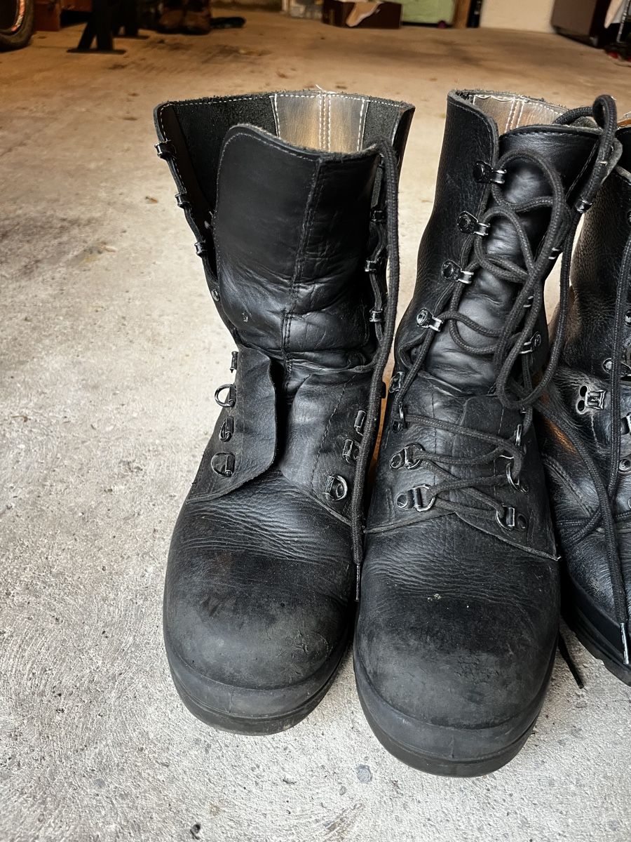 Minerva Chaussures hommes: 2x Kampfstiefel – D'occasion à Zürich par Minas_Moria 2