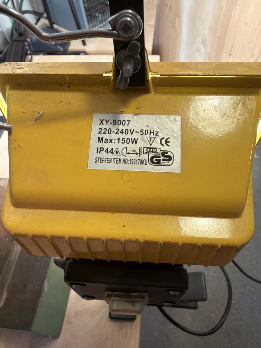 Lampes: Halogenstrahler – D'occasion à Benken SG par unihoc92 1