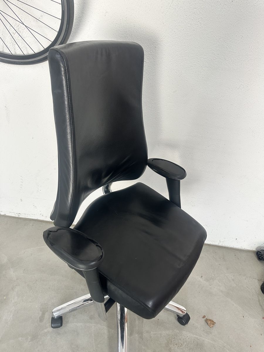 Sedie: Axia BMA Ergonomischer Leder-Bürostuhl – Usato da Zollikon venduto da Melissa2308 4