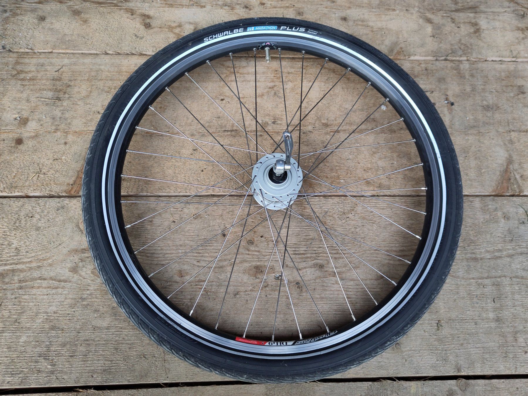 Shimano Pezzi di ricambio: Flyer 26" Laufrad Vorne mit Shimano Nabendynamo – Usato da Vignogn venduto da Stiago2