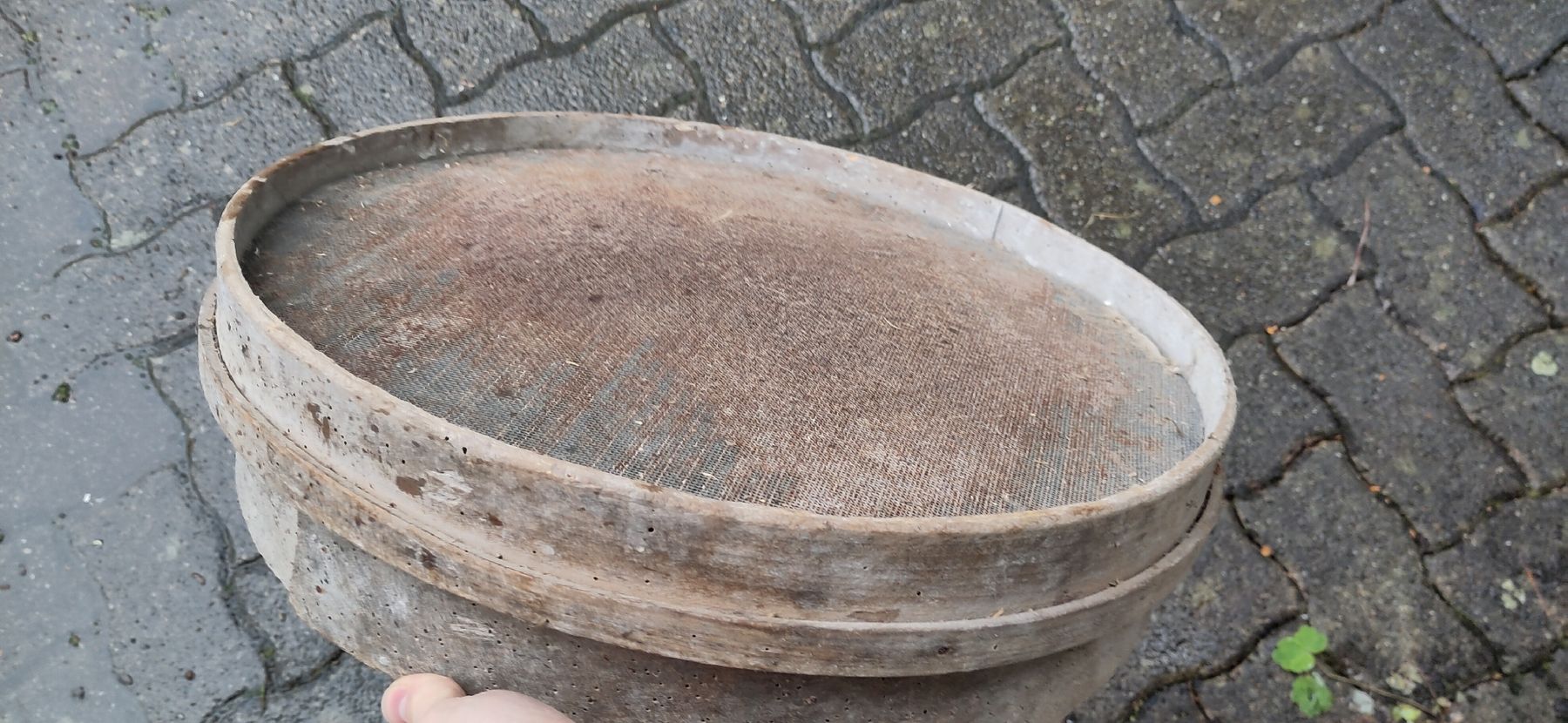 Ciotole: Sieb rund Antik Erdsieb – Usato da Liebefeld venduto da robi15blue 2