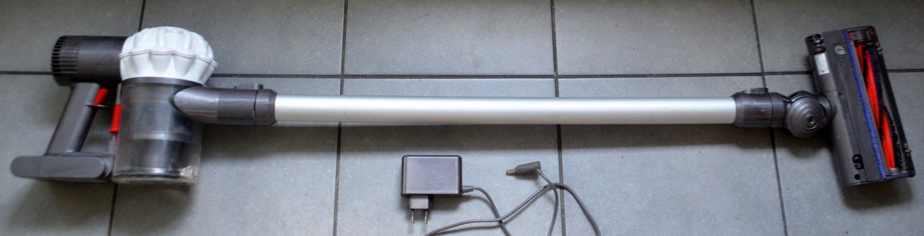 Dyson Aspirapolveri & Accessori: Staubsauger Dyson V6 aspirateur – Usato da Collonges venduto da arashee 1