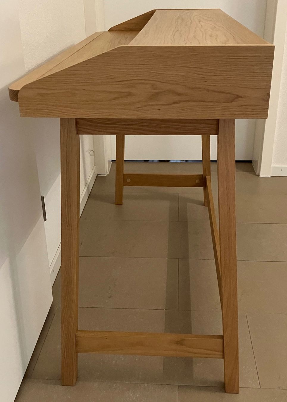Interio Scrivanie: Bureau avec plateau coulissant – Usato da Fribourg venduto da lag02 3