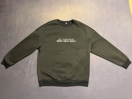 Sweatshirt MCNNST dunkelgrün Print Grösse S neuwertig