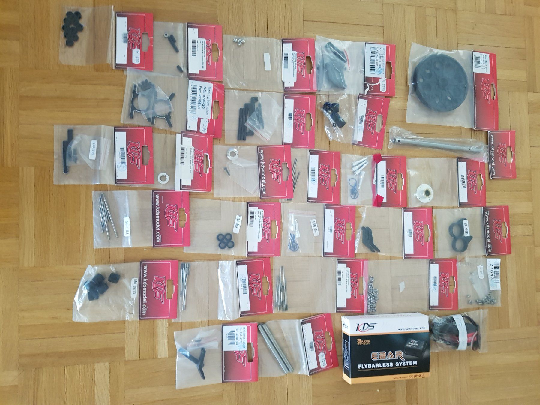 Modellismo RC: Ersatzteile zu KDS 550 – Usato da Freienbach venduto da 18035 1