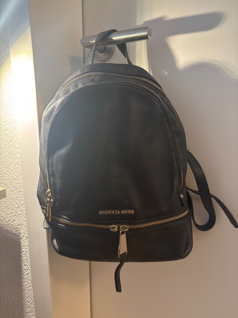 Michael Kors Zaini: Schöner Michael Kors Rucksack – Usato da Bern venduto da Carmarianne