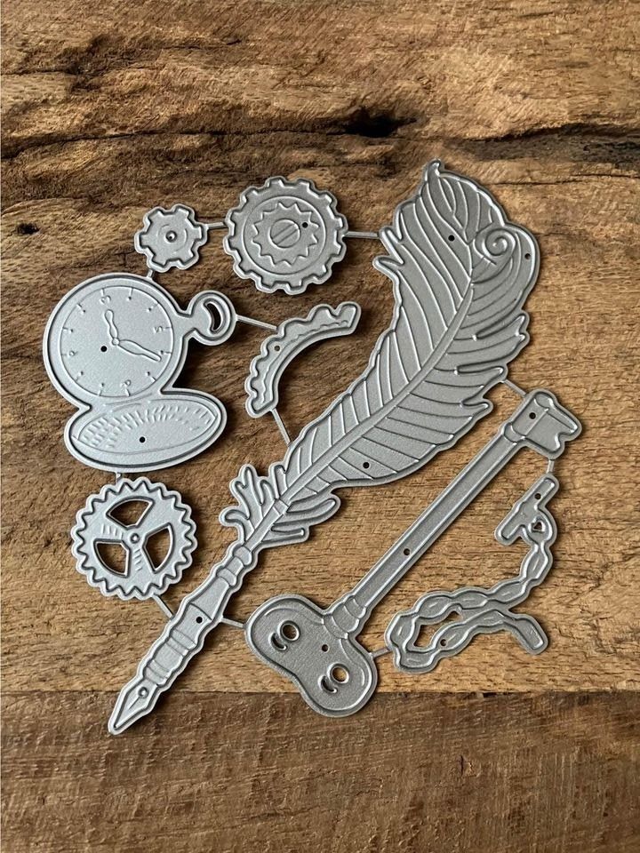 Sciablone: Neues  Stanzschablonen-Set Steampunk – Nuovo e nell'imballaggio originale da Effretikon venduto da wenuss 1