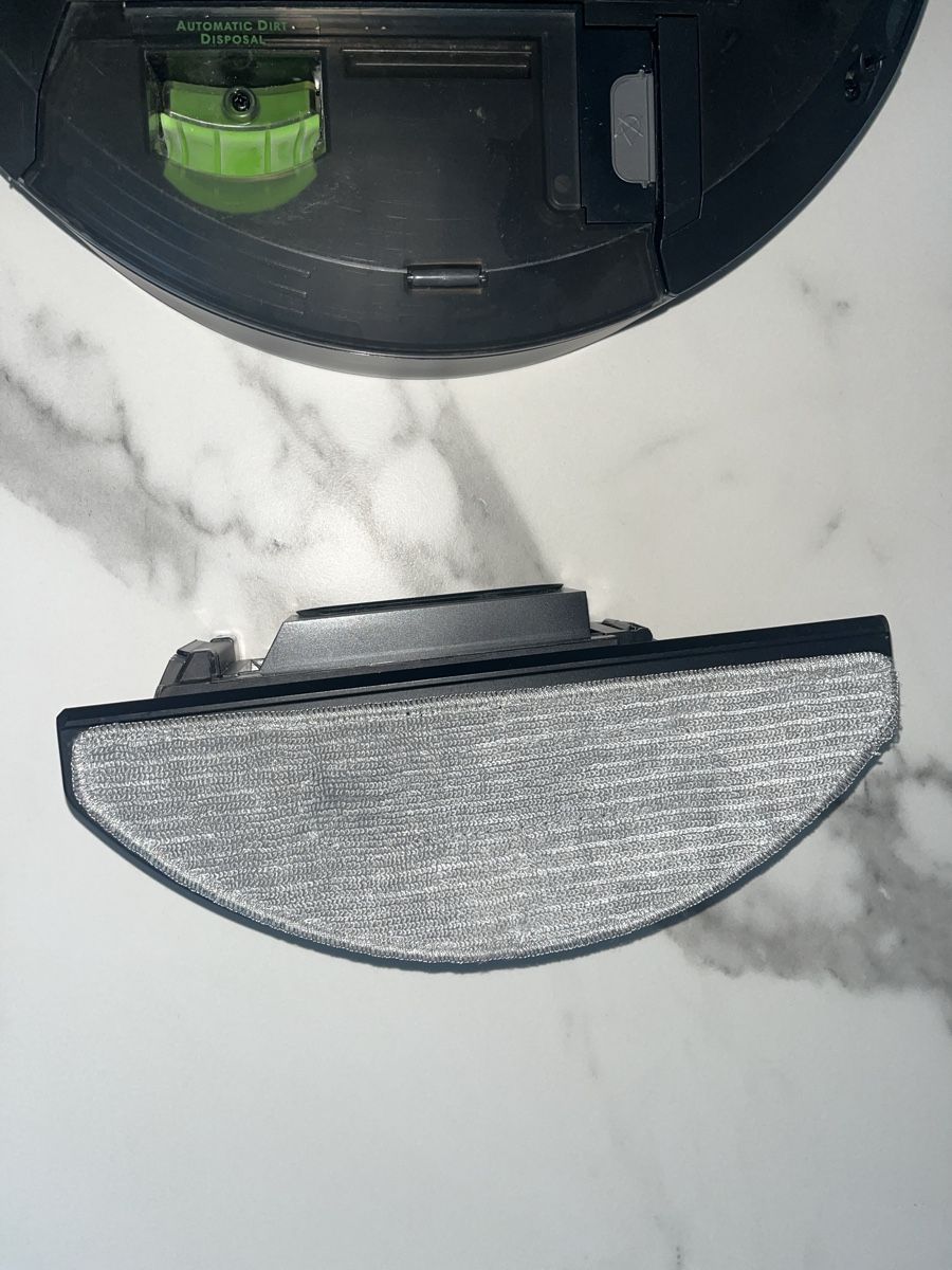 Irobot Staubsauger & Zubehör: iRobot Roomba Combo i8 – Gebraucht aus Oberrohrdorf von S.Marisa 7