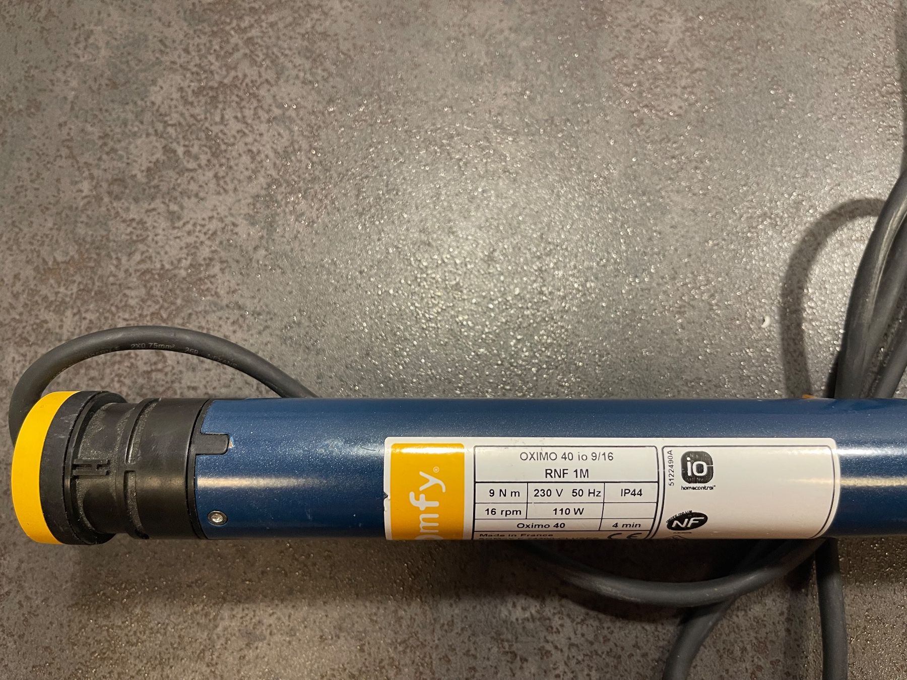 Somfy Tende da sole: Somfy Oximo 40 io 9/16 RNF 1M absolute Neuware – Nuovo e nell'imballaggio originale da Zürich venduto da Shalashaska 1