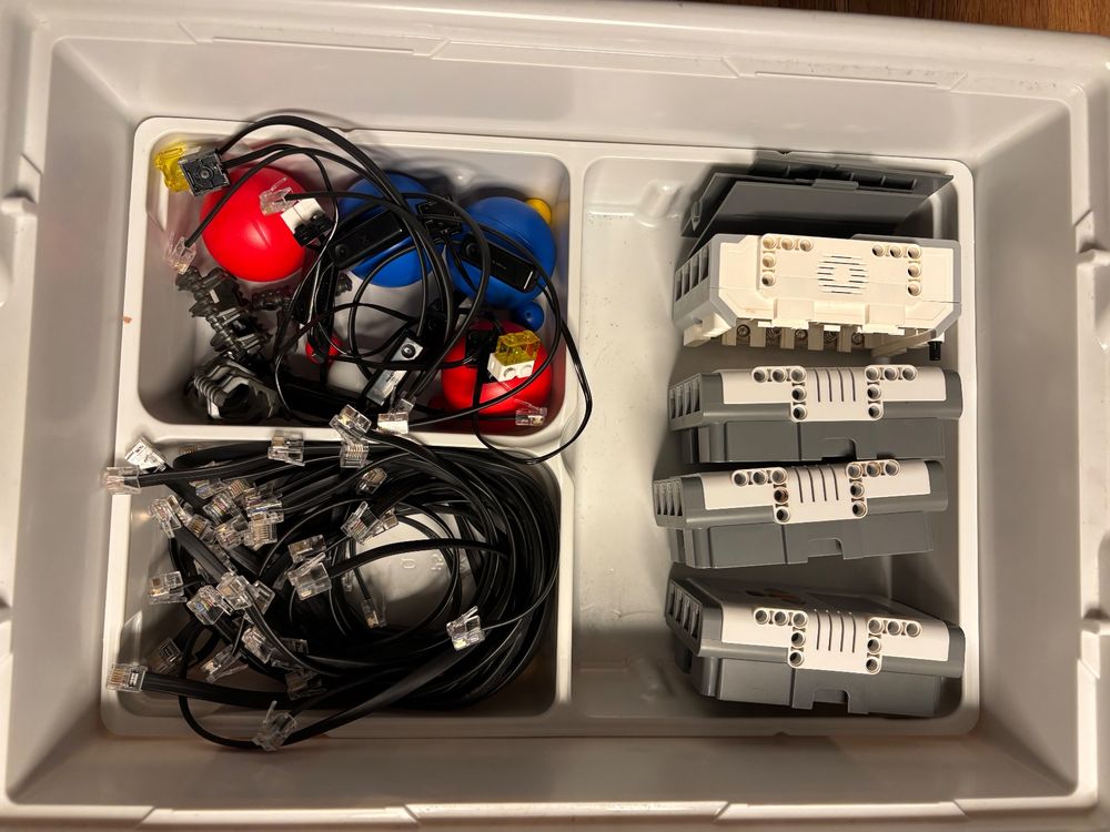 LEGO Mindstorms div. Set (1 x 8547, 2 x 9797 Edu, 1 x EV3) (Gebraucht ...
