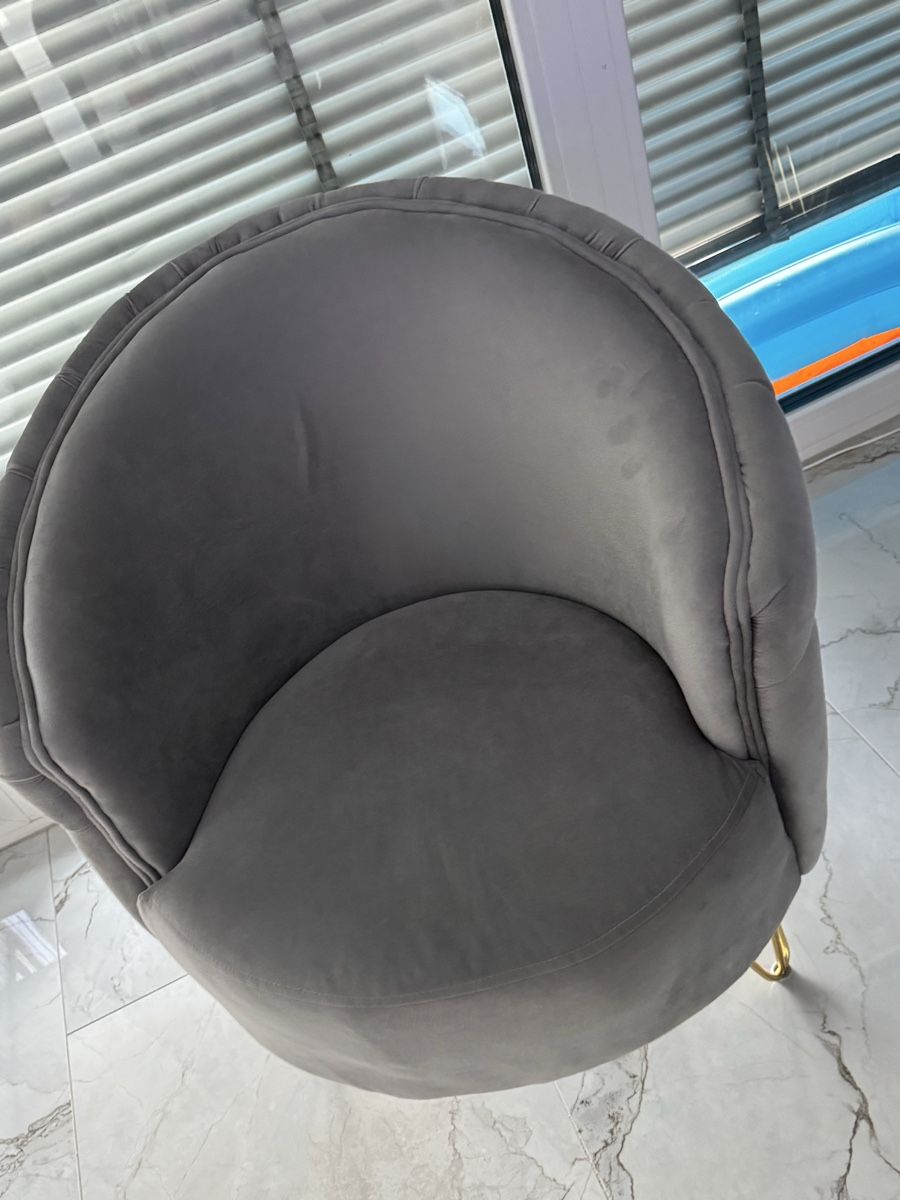 Fauteuils: Sessel Grau mit Goldfuss – Neuf (Voir description) à Lengnau BE par sah_7tdd 2