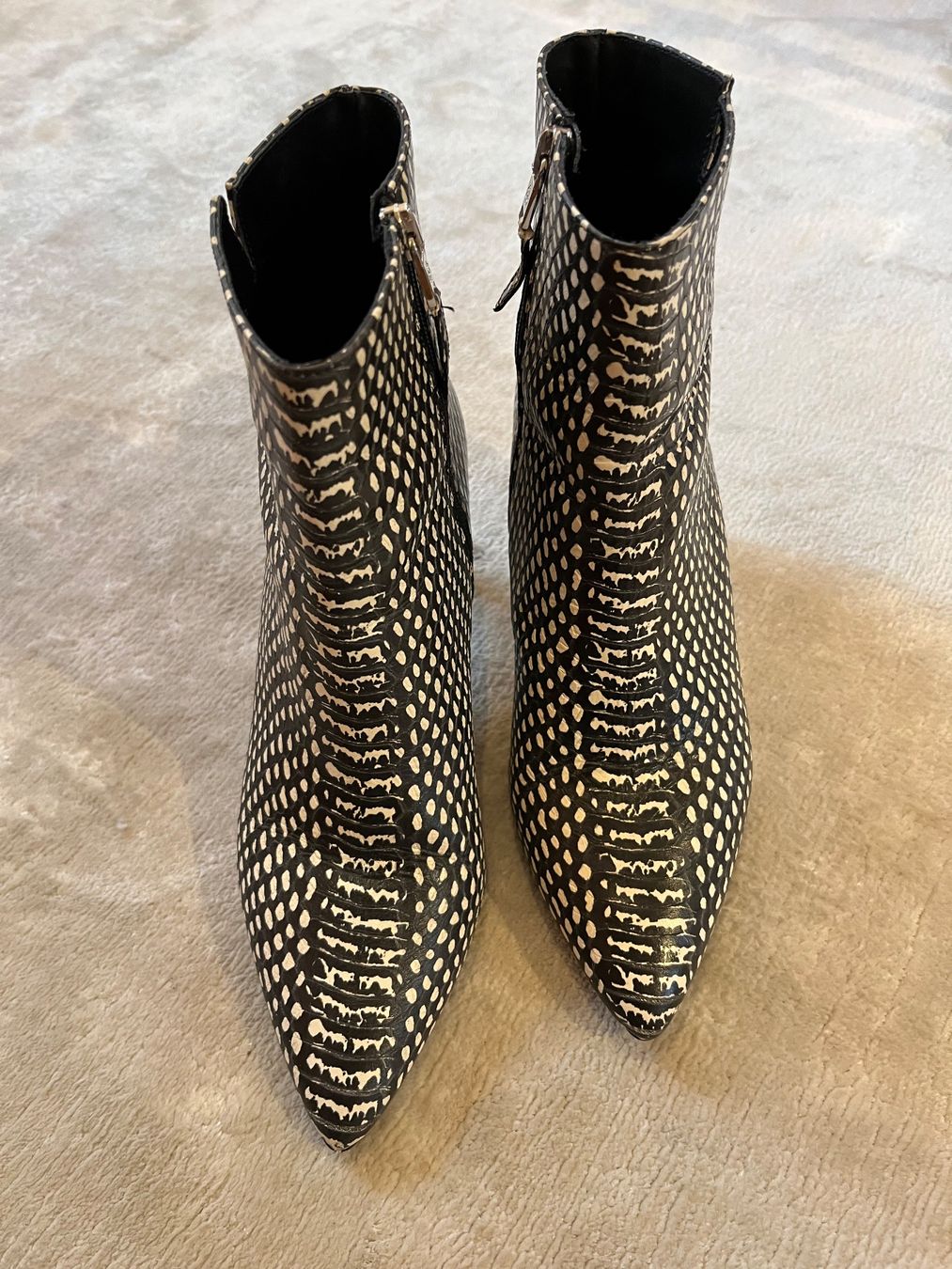Scarpe da donna: Stiefeletten L.K.Bennett, nur einmal getragen! – Nuovo (secondo la descrizione) da Zollikerberg venduto da Loris810 1