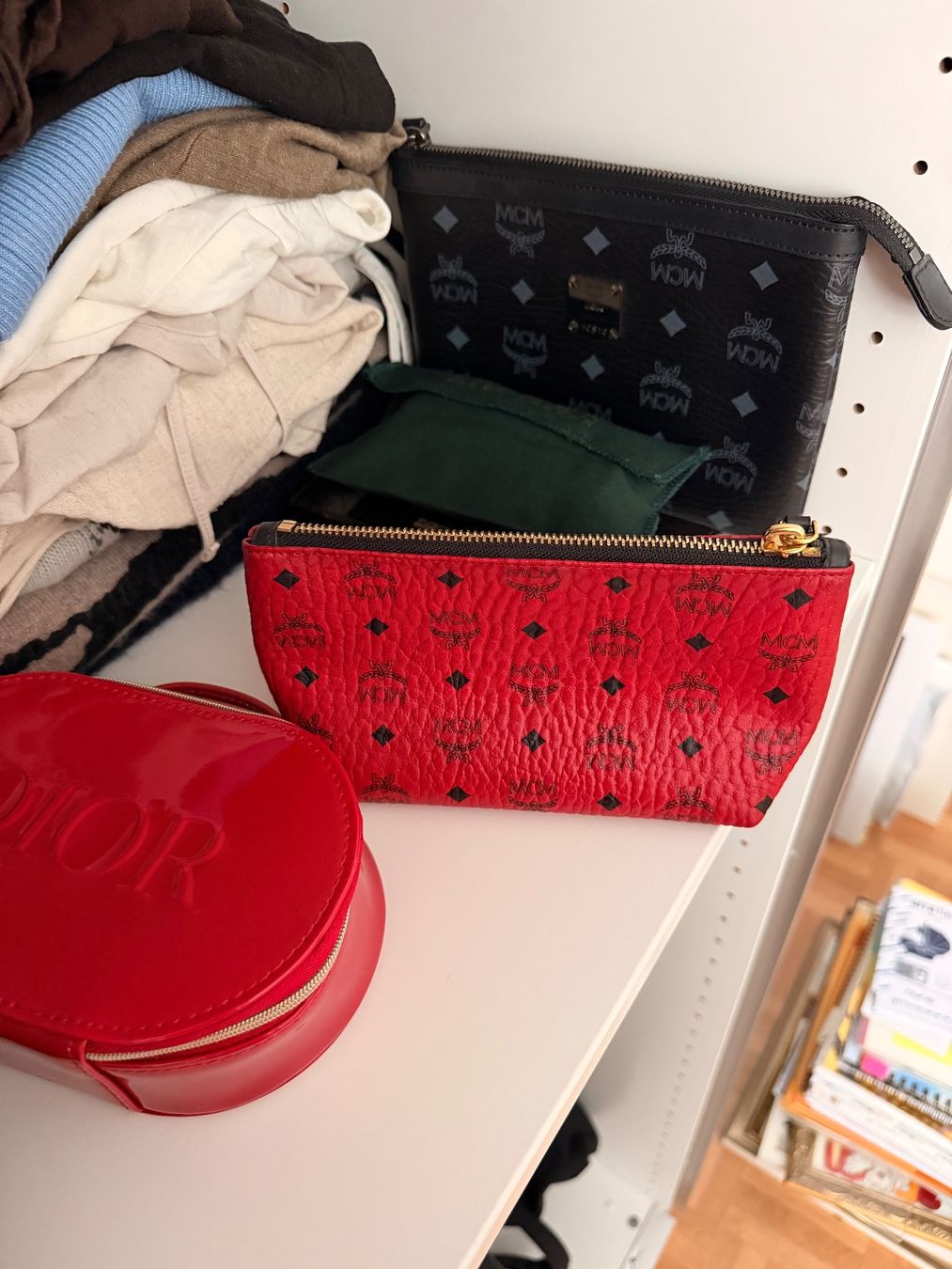 Mcm Trousses de maquillage: Mcm Necessaire NEU & ORIGINAL – Neuf (Voir description) à Zug par mcm.v.i