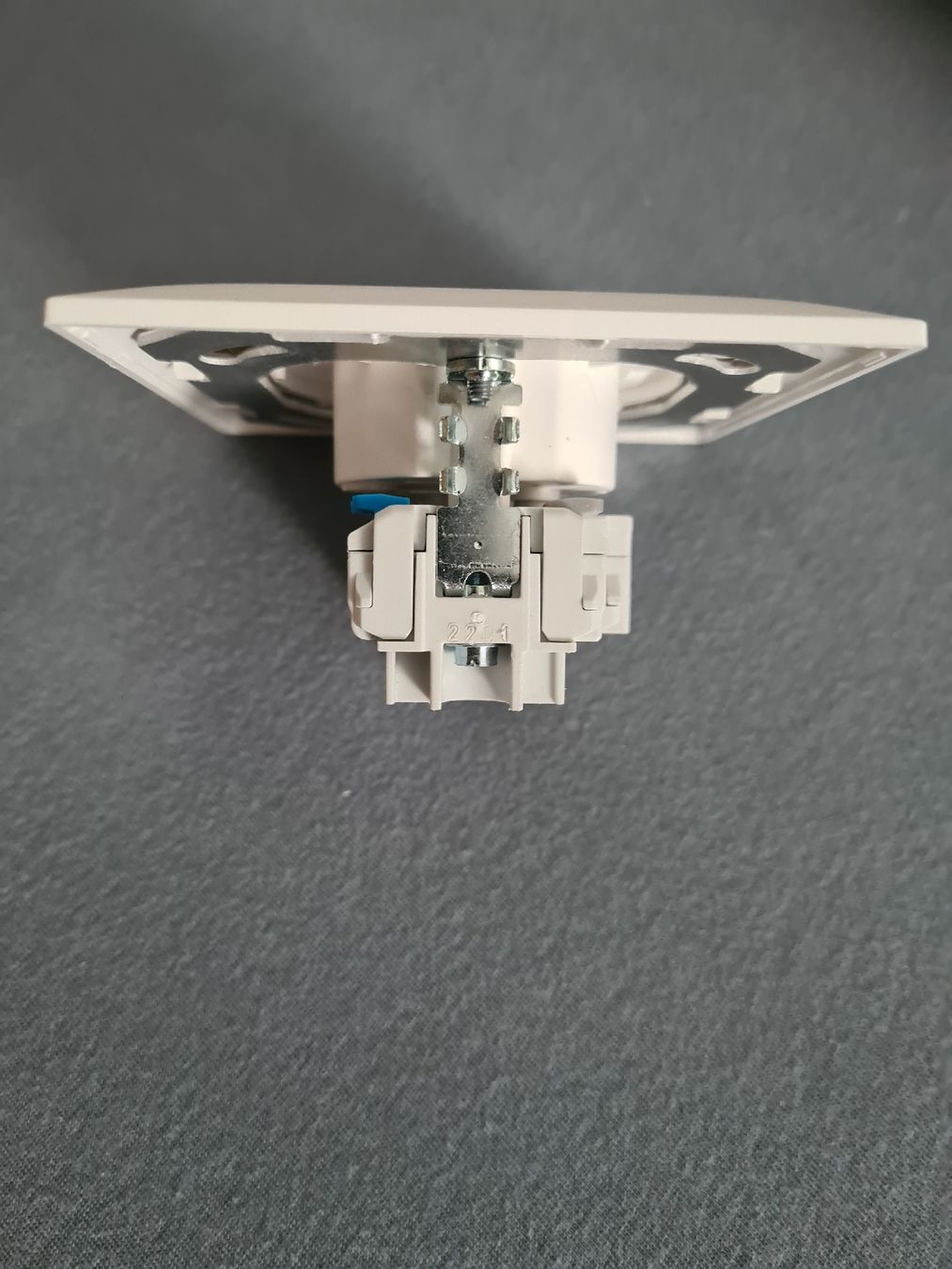 Feller Spine: Edizio due Steckdose T25 neu – Nuovo (secondo la descrizione) da Winterthur venduto da Jana1701 5