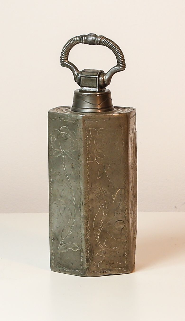 Flaschen: Antike Zinn Wasserflasche – Gebraucht aus Sarnen von exxusu 1