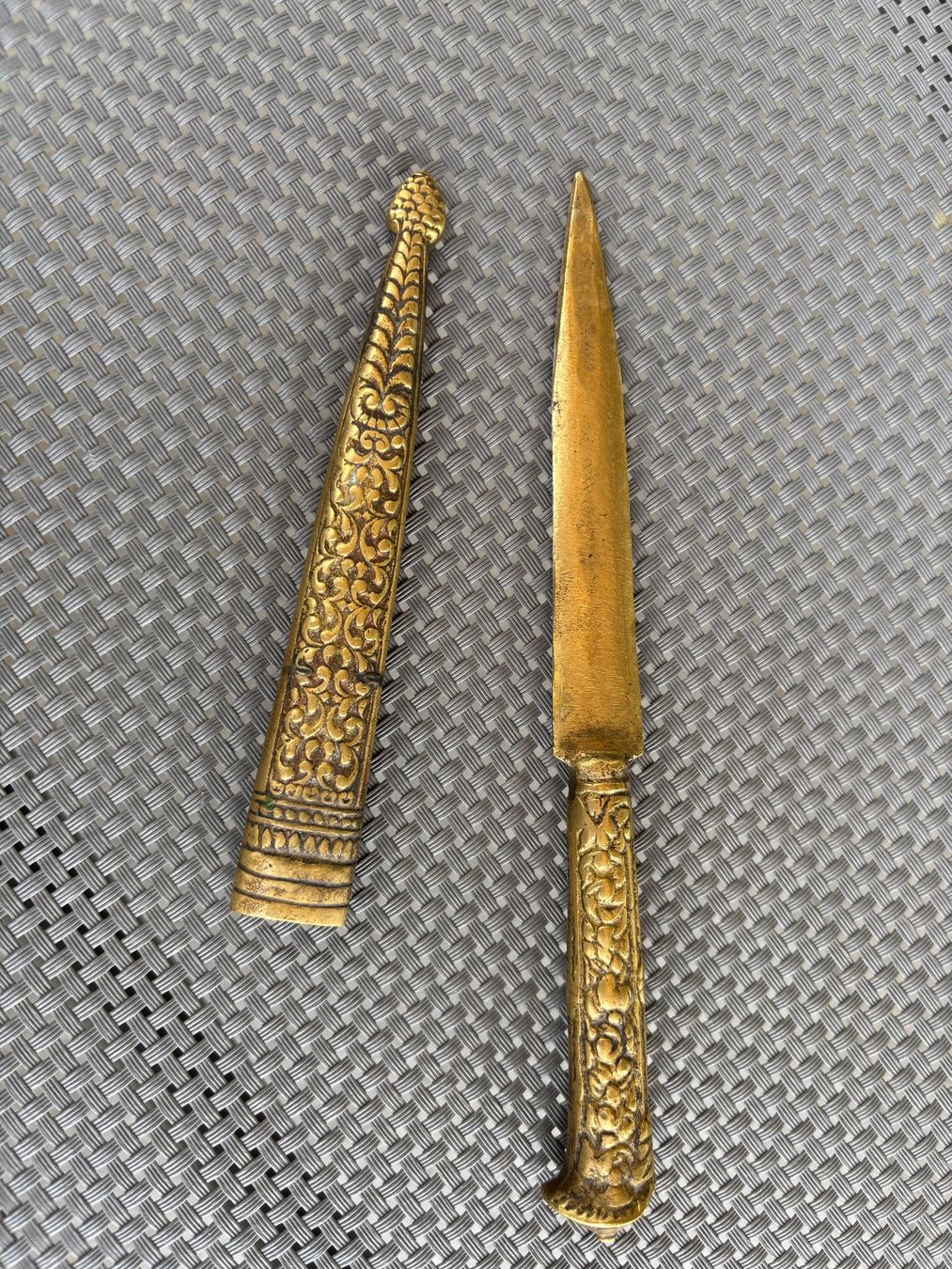 Altro materiale per ufficio: Vintage brass letter opener – Usato da Steinhausen venduto da ChromeVintage 2
