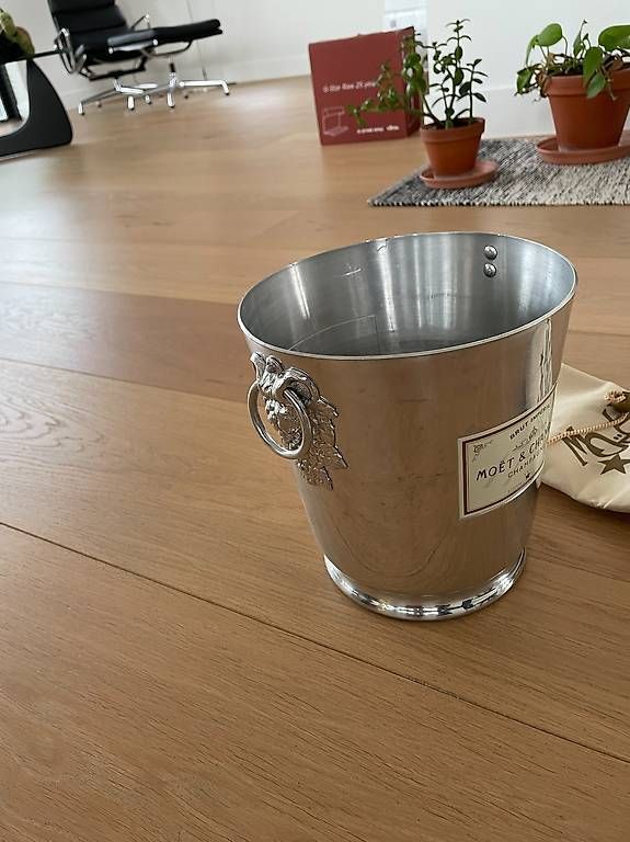 Altro: Möet & Chandon Champagnerkühler mit Kühltasche – Usato da Lyss venduto da mar_fyg5 3