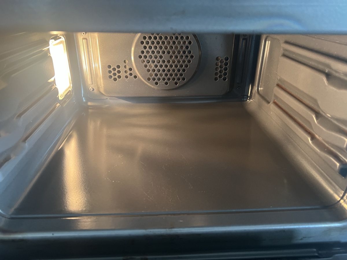 Bosch Forni: Bosch Einbaubackofen mit Mikrowelle – Usato da Zuchwil venduto da Tommy6 2