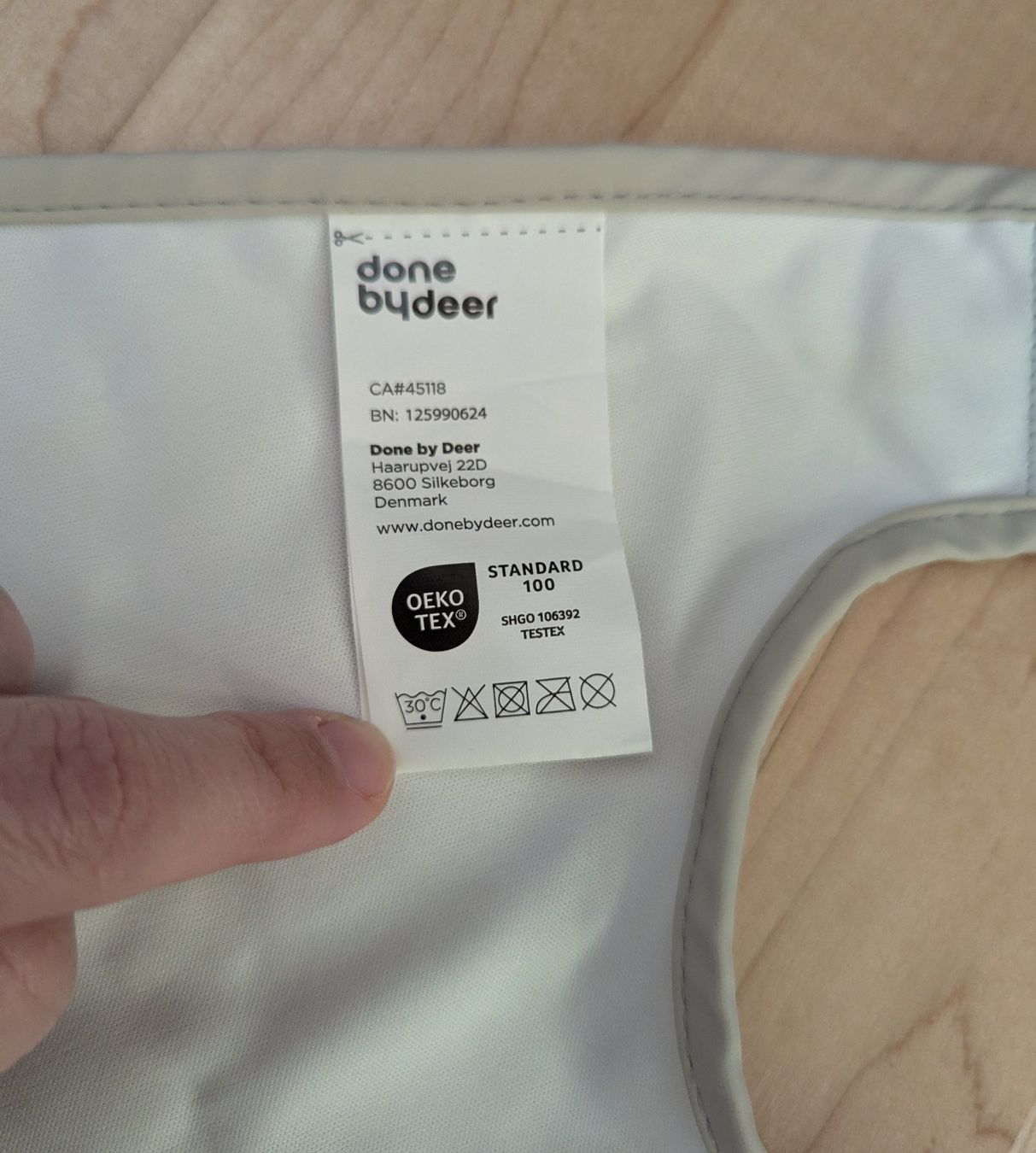 Pasti del neonato: Done by Deer Lätzli, beige, neu – Usato da Uster venduto da petches 3