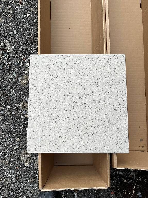 Dipinti: Carreaux en grès 30x30cm – Usato da Zürich venduto da LeoGd