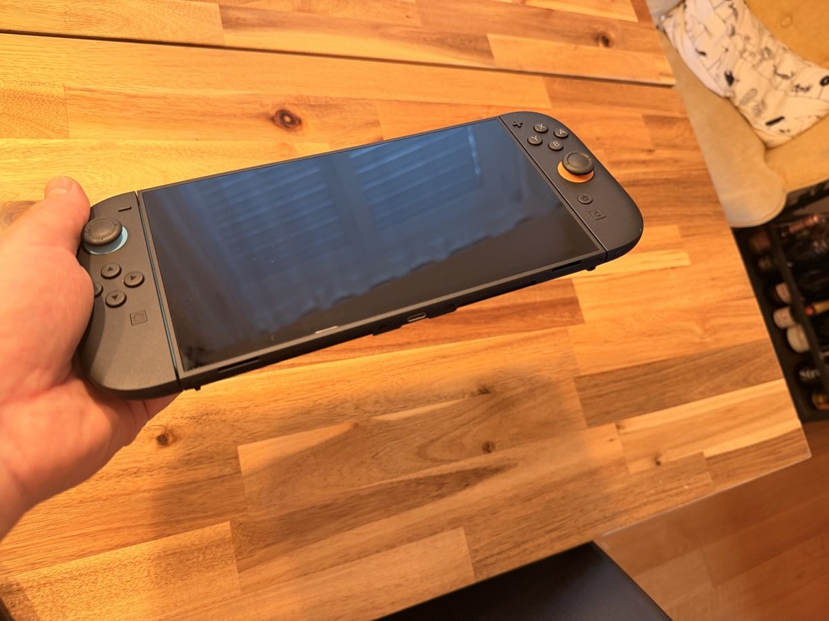 Nintendo Console: Switch 2 inkl. Pro Controller und Star Fox Spiel – Usato da Uster venduto da KingZimmi 8